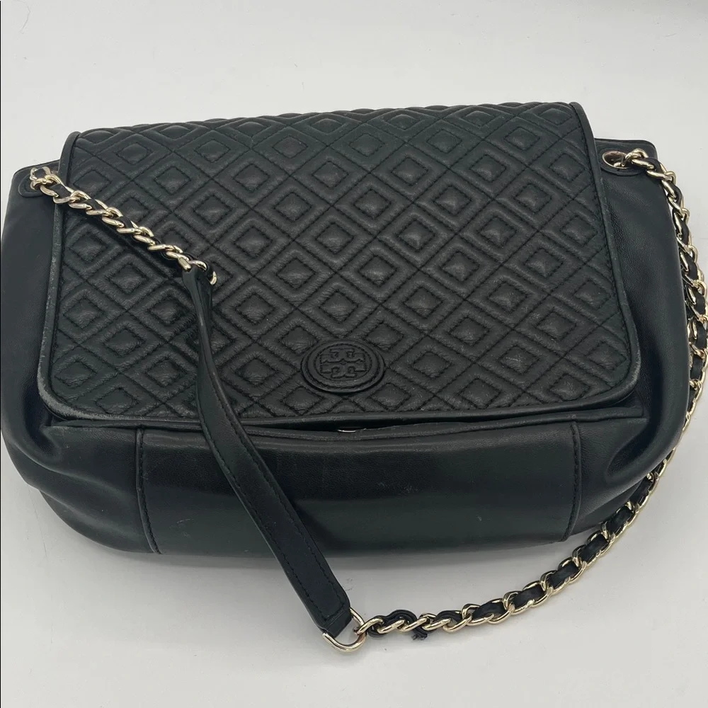 Tory Burch Black Quilted Shoulder Bag with Chain Strap - Picture 1 of 9